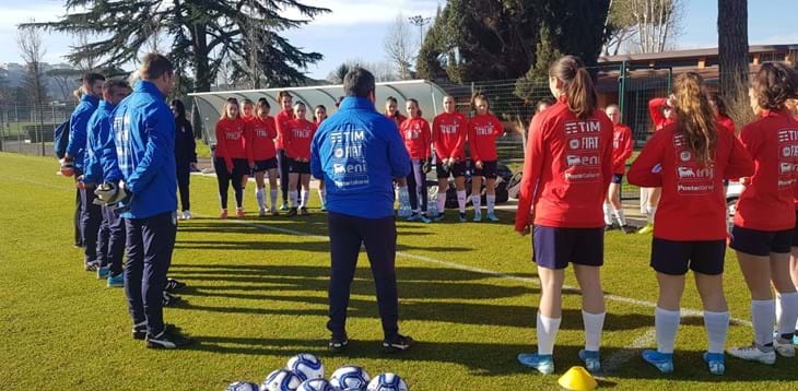 Calcio+15: quattro giorni di allenamenti e formazione per le trenta calciatrici selezionate per lo stage