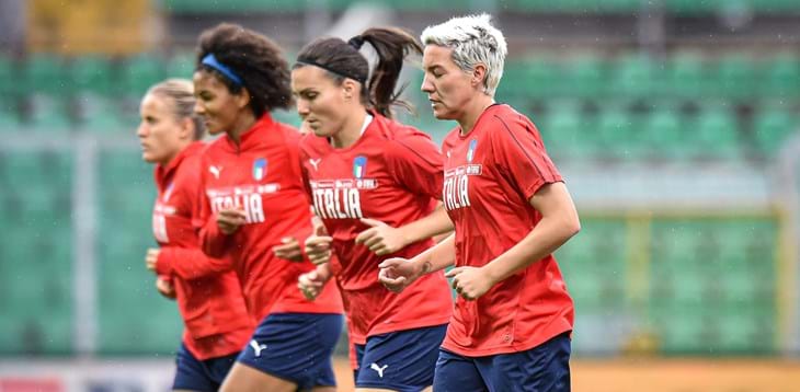 Azzurre al lavoro in Portogallo, mercoledì l’esordio con le padrone di casa nell’Algarve Cup
