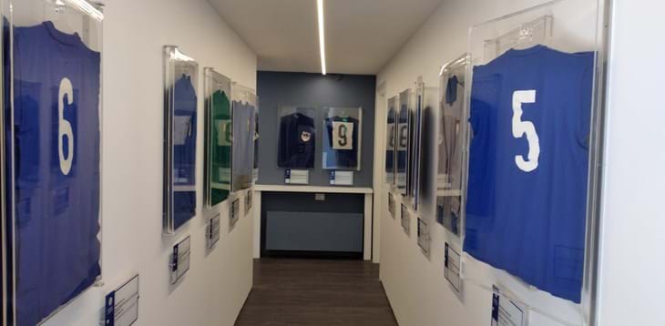 La maglia azzurra n. 6 e il ricordo di Armando Picchi al Museo del Calcio