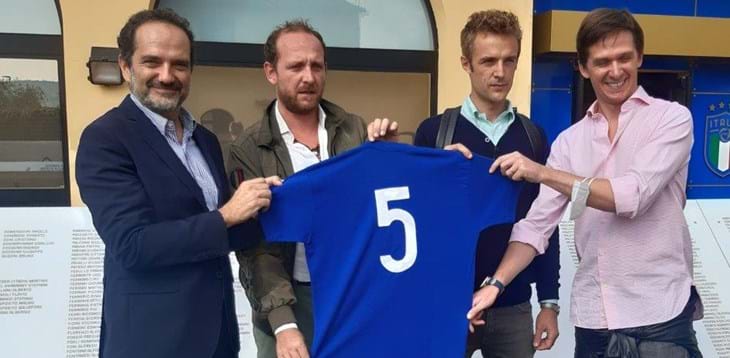 La maglia azzurra n.5 di Francesco Morini donata al Museo del Calcio