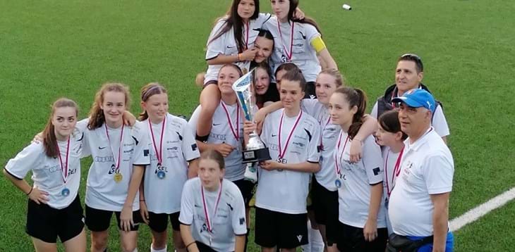 Under 15 femminile: l'Ssv Brixen batte ai rigori l'Asd Trento Calcio e si laurea campione regionale
