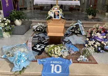 Gravina pays homage to Vincenzo D’amico, thousands of fans present for his final farewell