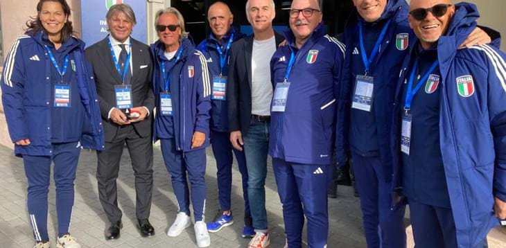 Dal 22 aprile al 27 maggio il Corso Level E per tecnici attività di base e beach soccer - Info e contatti