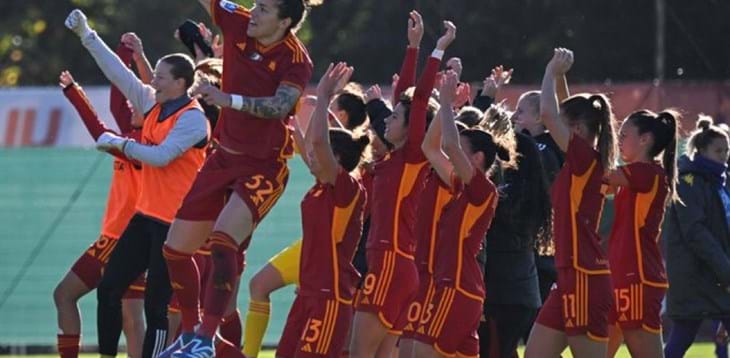 La Roma batte anche la Fiorentina e mantiene la leadership, 3-1 della Juventus in casa del Napoli