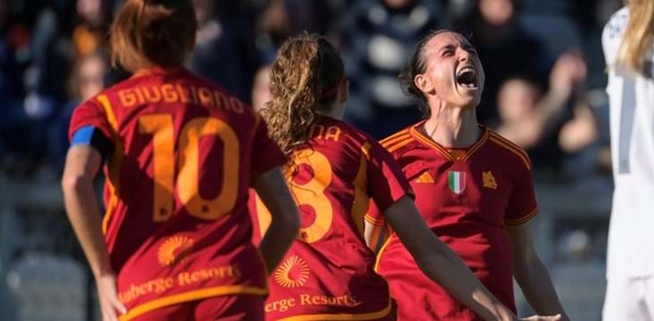 Rimonta Roma: batte il Milan e mantiene la vetta. Primo punto per il Napoli che ferma il Como sullo 0-0