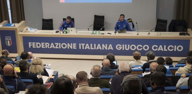 A Coverciano lezione plenaria di Francis Hernandez, il coordinatore delle Nazionali spagnole: “Un onore essere qui”