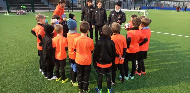 Lo staff Ast di Bolzano ospite del Bozner FC. Domani seduta con 80 tesserati della categoria Primi Calci