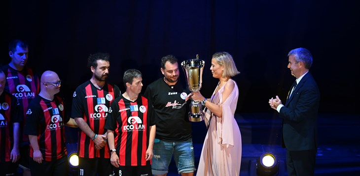 Al 'Gran galà del calcio' della LND Abruzzo assegnato un premio ai club DCPS Lanciano Special e Percorsi ODV