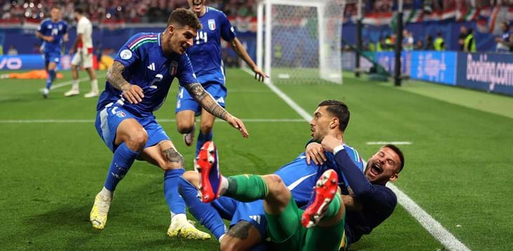 Italy reach the knockout stage of the European Championship for the fifth consecutive time