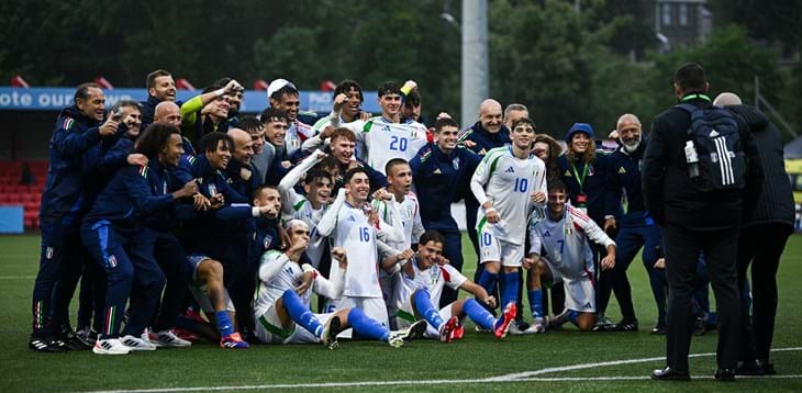 EURO U19, 3-0 all’Irlanda del Nord e obiettivo centrato: Italia in semifinale europea e pass al Mondiale U20. Corradi: “Siamo felicissimi”