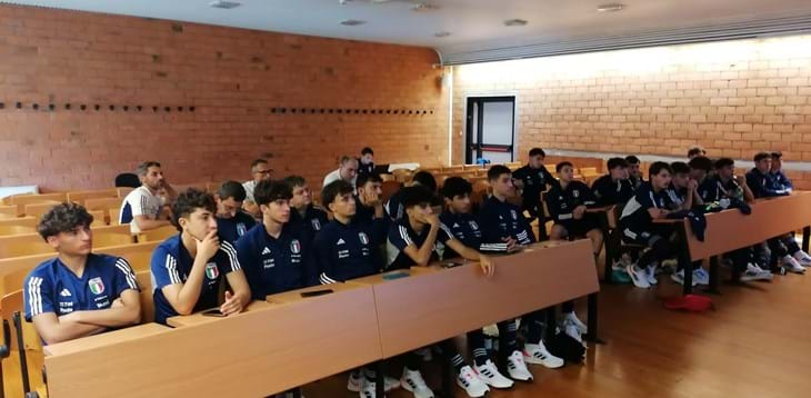 La Commissione Federale Antidoping e la NADO incontrano i calciatori e lo staff della Nazionale Under 19 di Futsal