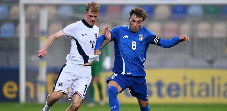 Elite League: Azzurrini Foiled in Frosinone! The Azzurrini suffered a late setback as England claimed a 2-1 victory.
