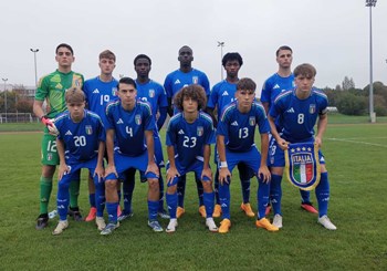 Italy beat Switzerland on penalties