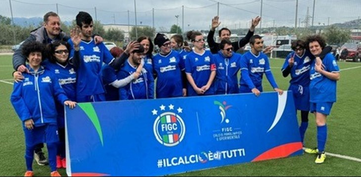 Fair play in primo piano, sabato scorso, nella prima giornata dell'interregionale Abruzzo-Marche