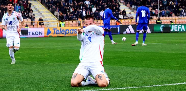 L'Italia saluta l'Europeo con una vittoria nella nebbia: Camarda ed Ekhator piegano la Francia, ma alla fase finale ci va la Spagna
