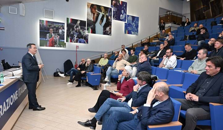 Giovanni Floris, la lezione del conduttore-allenatore al Corso per Responsabile di SG