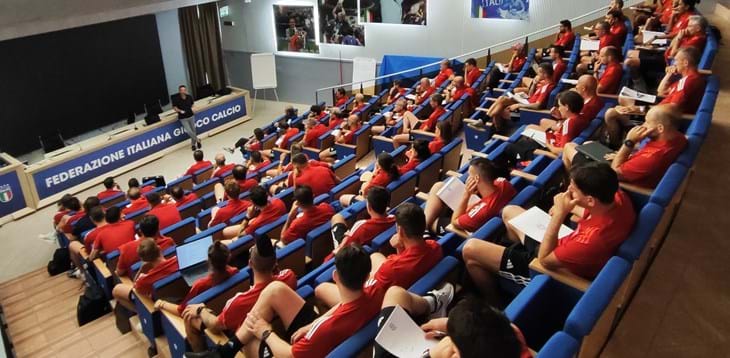 Di Francesco docente a Coverciano: lezione plenaria davanti agli allievi dei corsi UEFA Pro e UEFA A