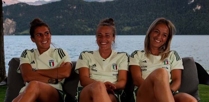 La lezione di Galli, Rosucci e Bergamaschi: fuori dalle 23 convocate, ma al fianco della squadra. “Qui per la maglia e per questo fantastico gruppo”
