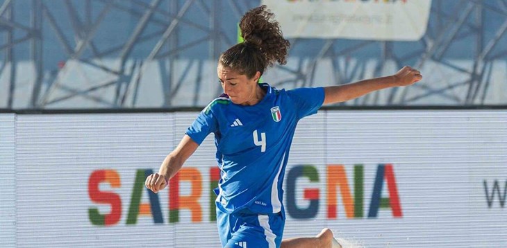 Alice Ferrazza, la leader difensiva del Beach Soccer azzurro: