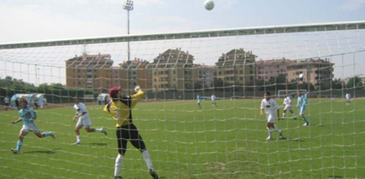 Catania corsaro a Trigoria. Pareggio tra Juve e Parma