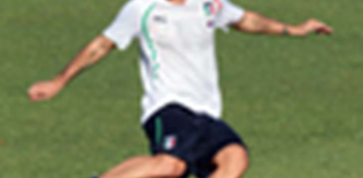 Cassano in ritiro. Il giocatore migliora, i medici: “Recupero possibile”