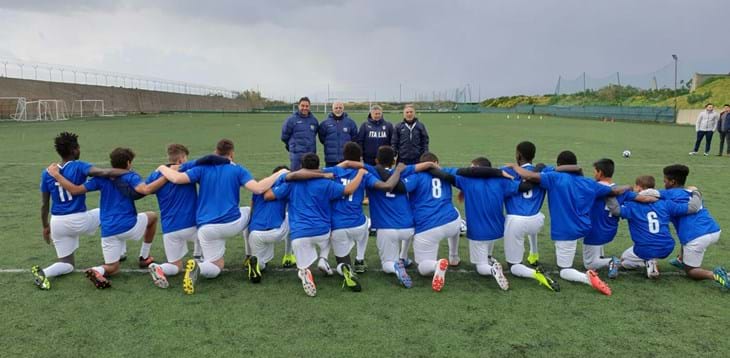 Altro successo per i ragazzi di Freed By Football: superata in amichevole la selezione locale dei Carabinieri